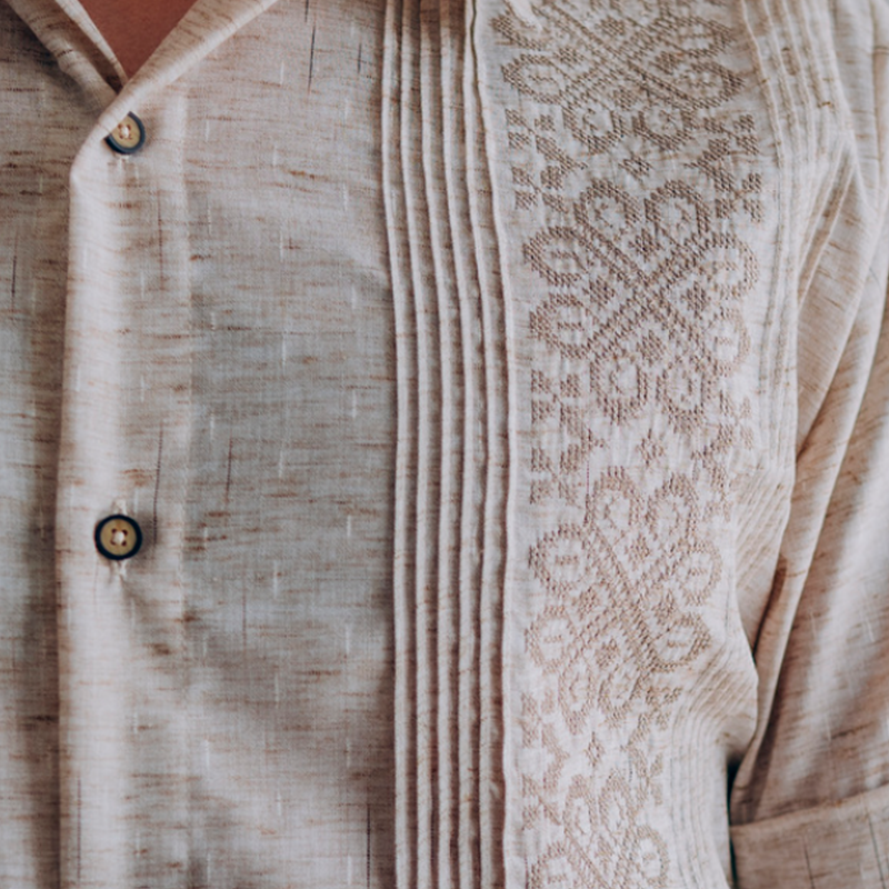 Short sleeve embroidered guayabera